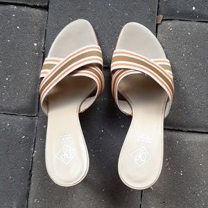 Donald J Pliner green and orange slide sandals 7M